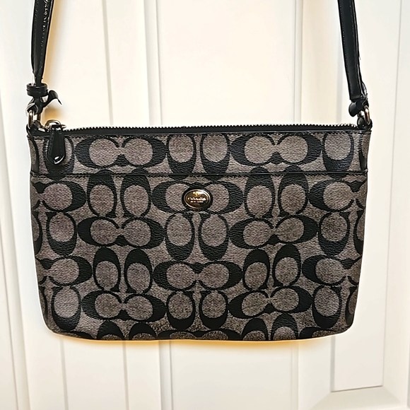 Coach Handbags - EUC Coach Signature Coated Canvas Convertible Crossbody, Gray and Black